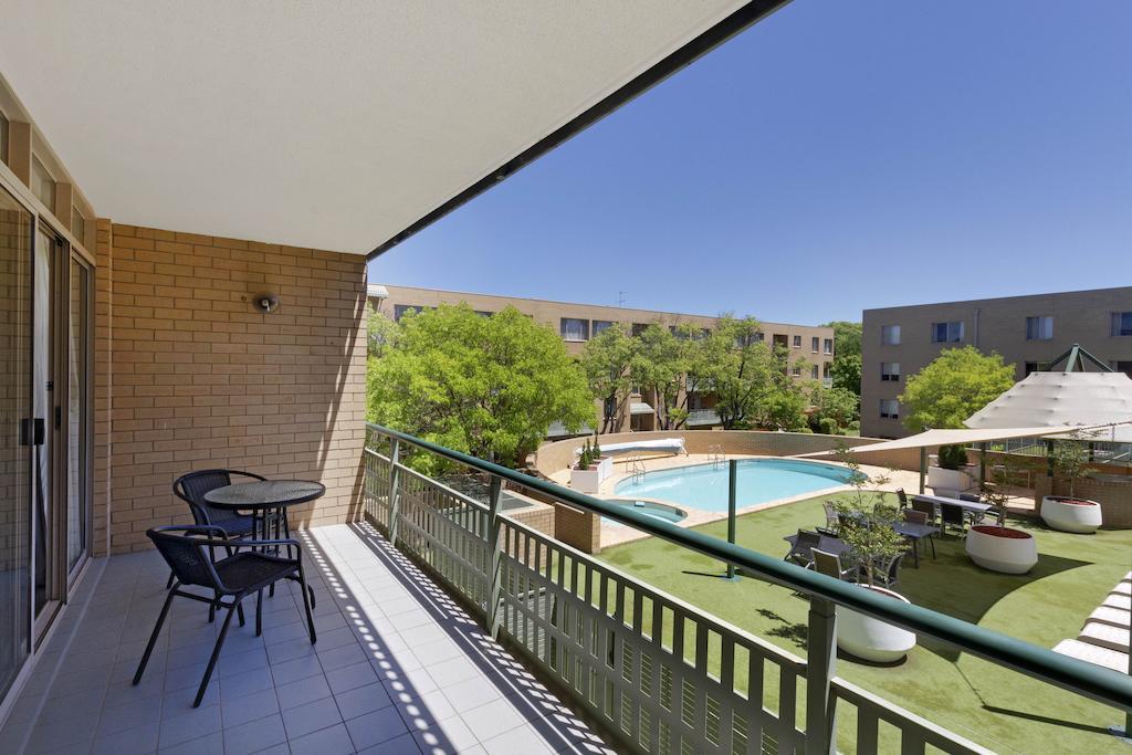 Kingston Terrace Serviced Apartments Канбера Стая снимка