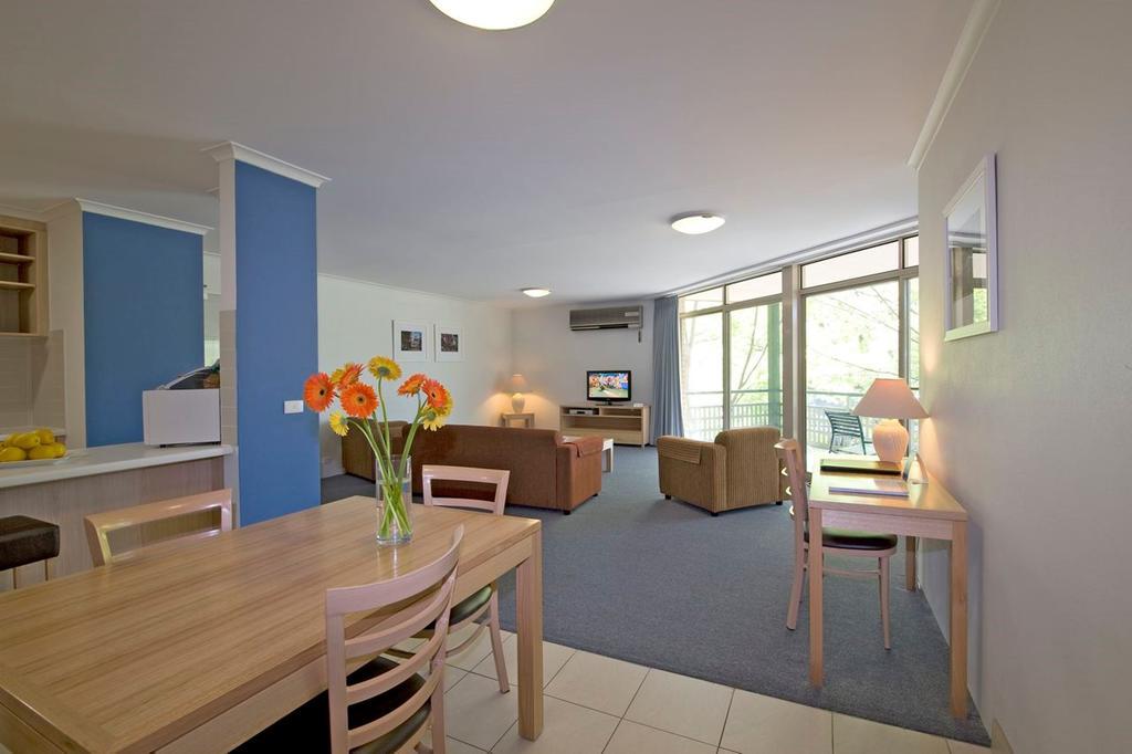 Kingston Terrace Serviced Apartments Канбера Стая снимка